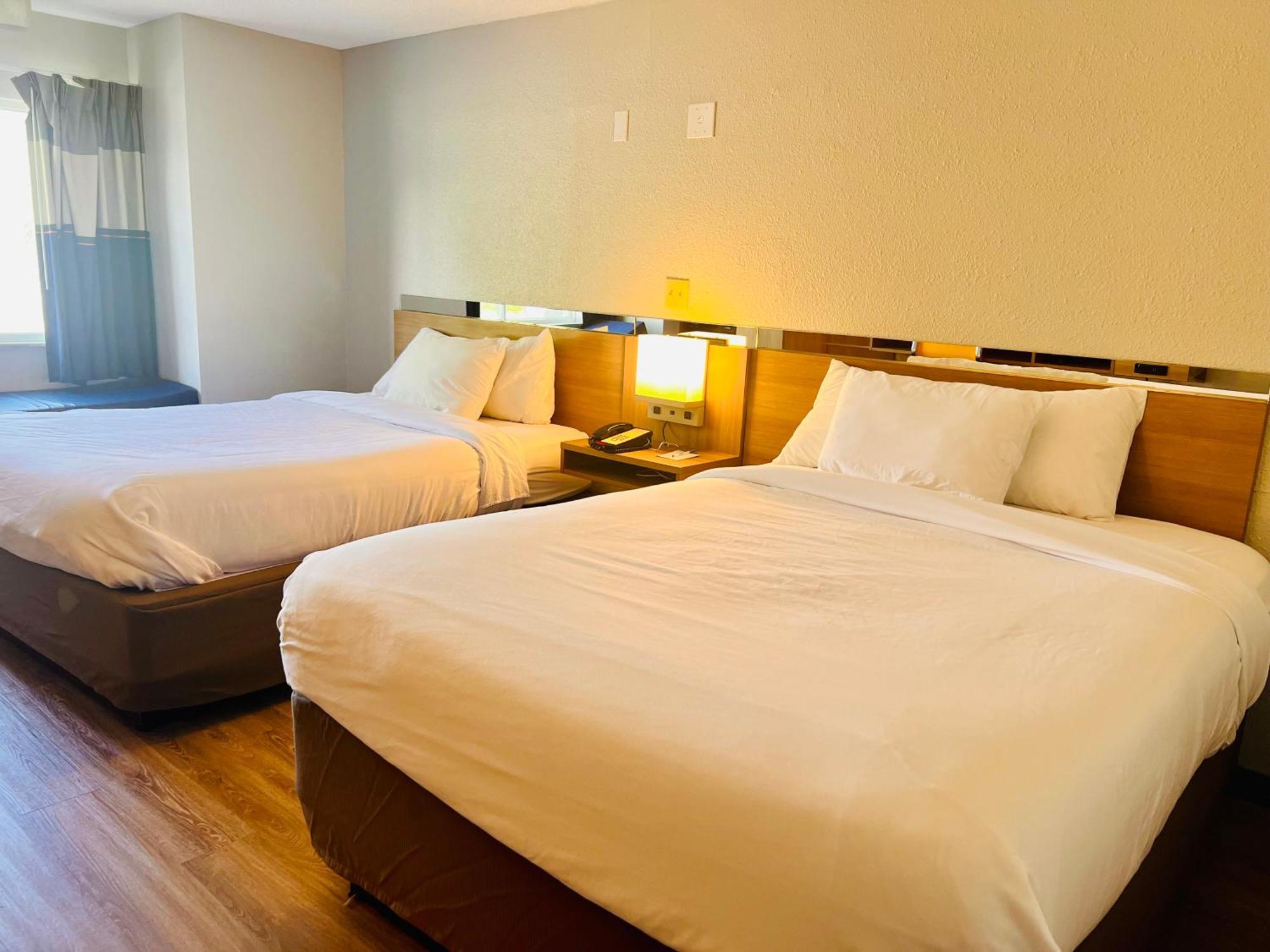 Microtel Inn By Wyndham Lexington Exterior photo